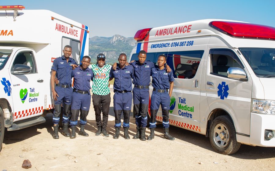 Ambulance photo 23